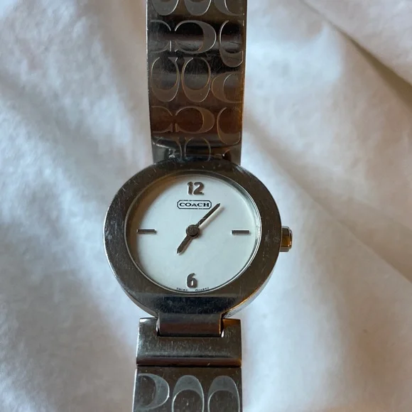 Vintage Coach Watch - Picture 4 of 12